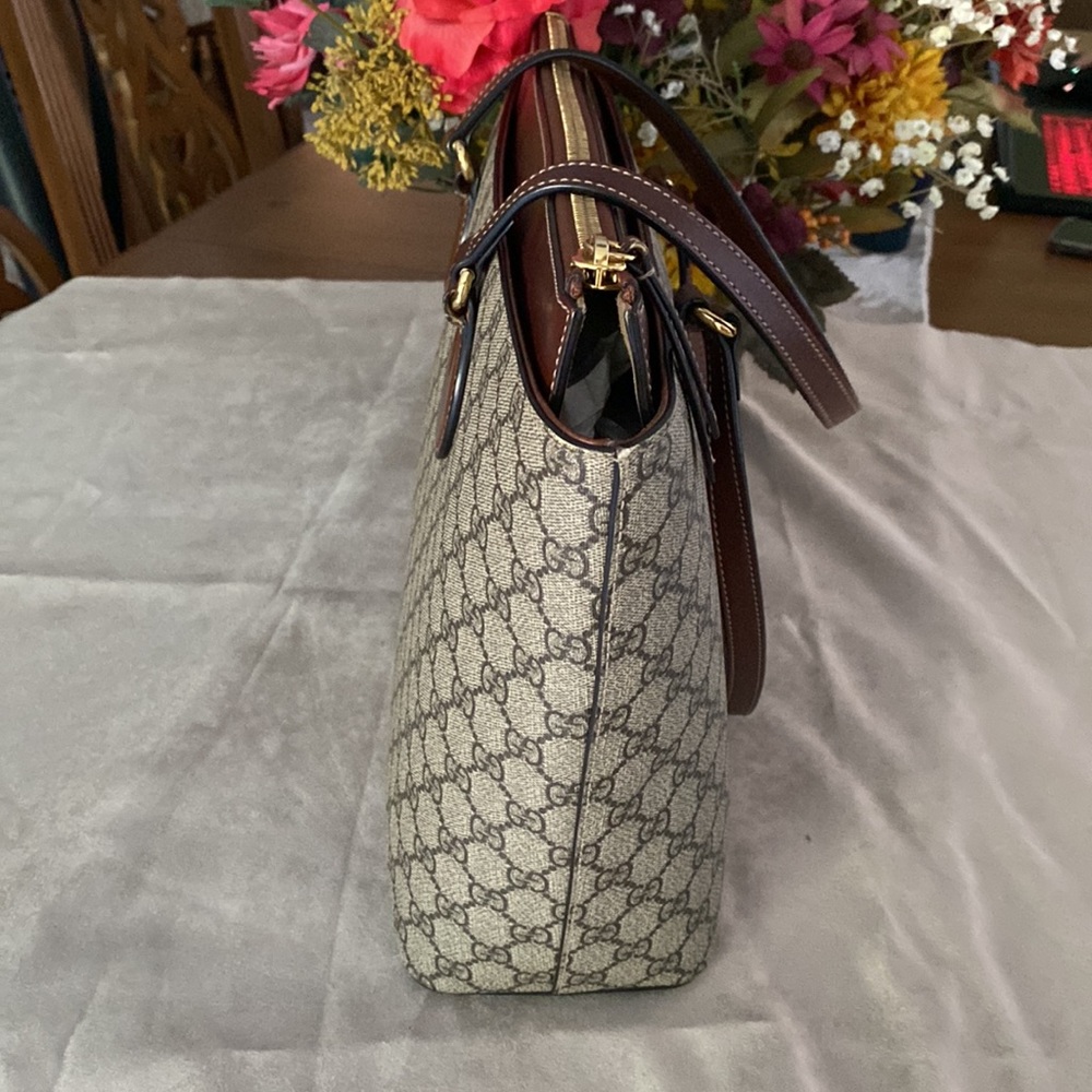 Auth GUCCI Monogram tote made in Italy - Picture 6 of 16